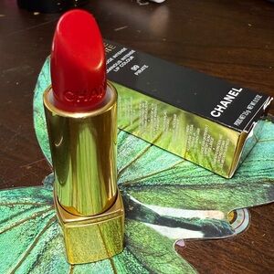 CHANEL Rouge Allure Lipstick in Pirate